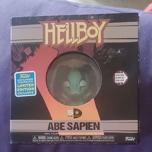 Funko Abe Sapien 5-Star Vinyl Figure - Green, White